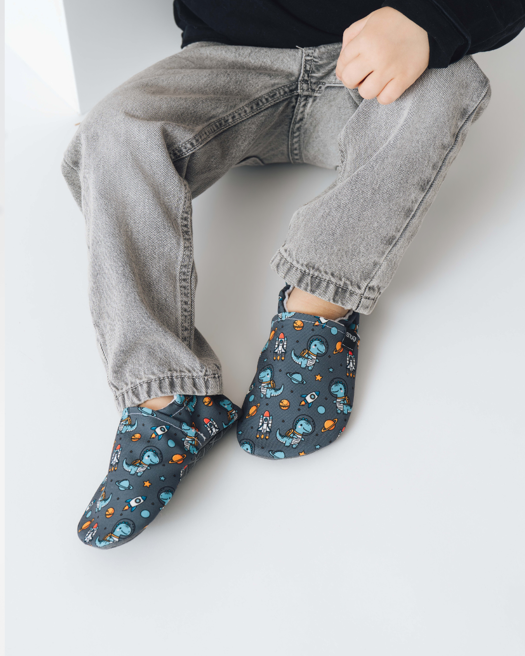 Zapatos barefoot Dino espacial