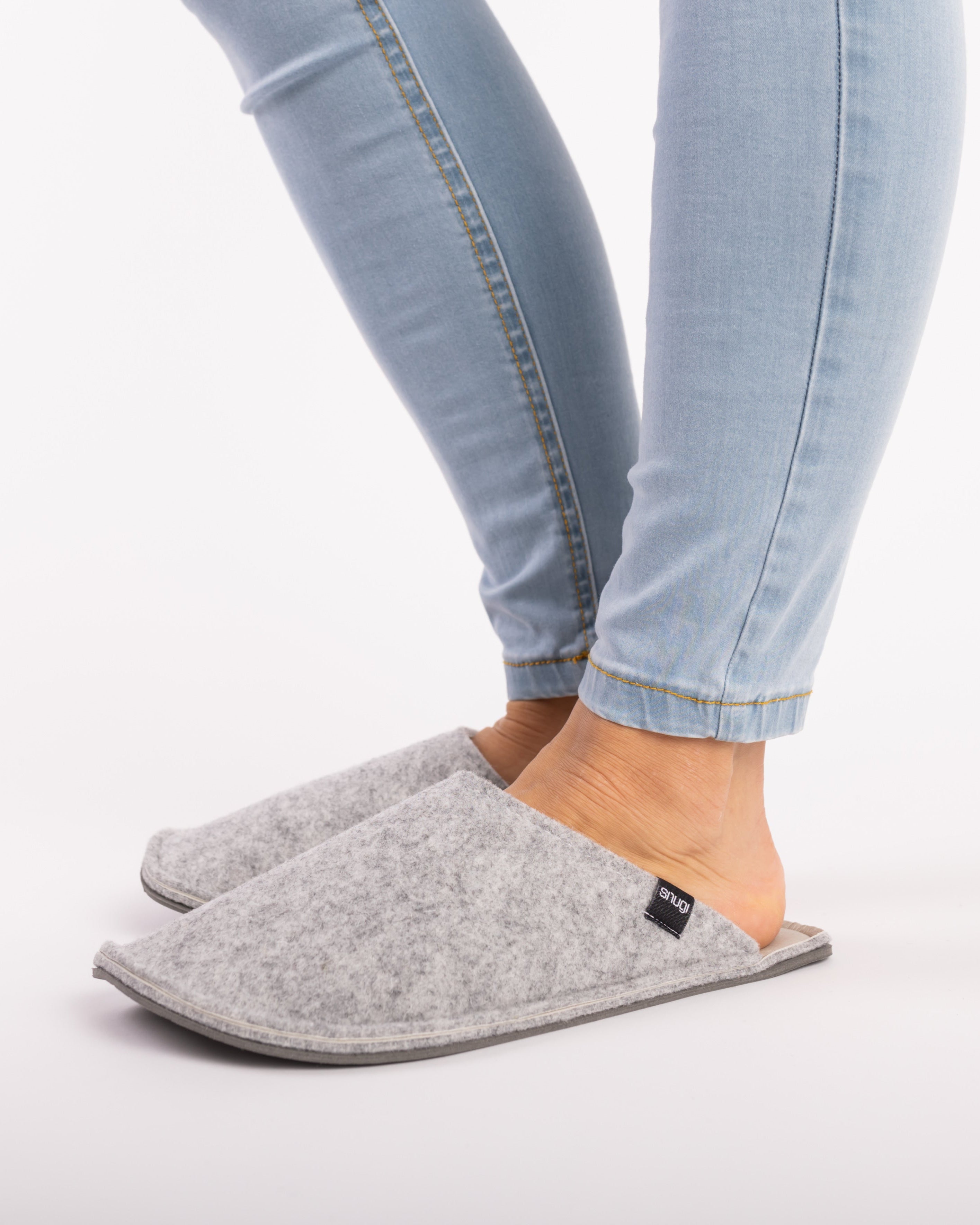 Zapatillas de fieltro para mujer gris claro