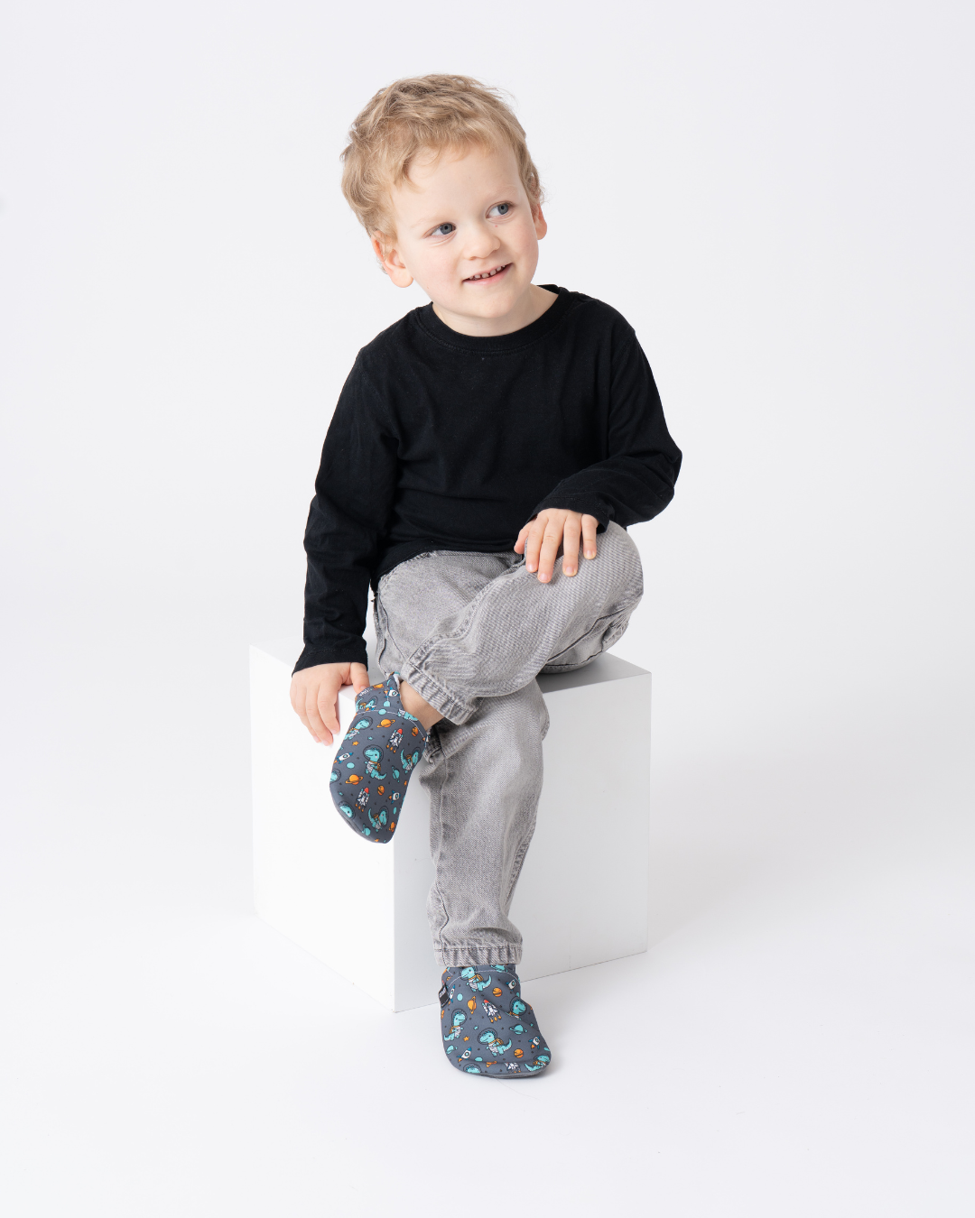 Zapatos barefoot Dino espacial