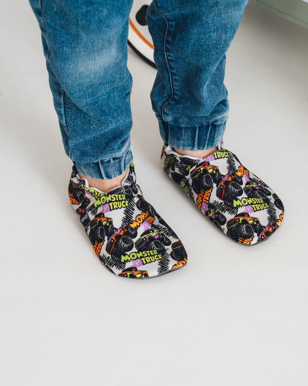 Zapatos barefoot Camiones monstruo