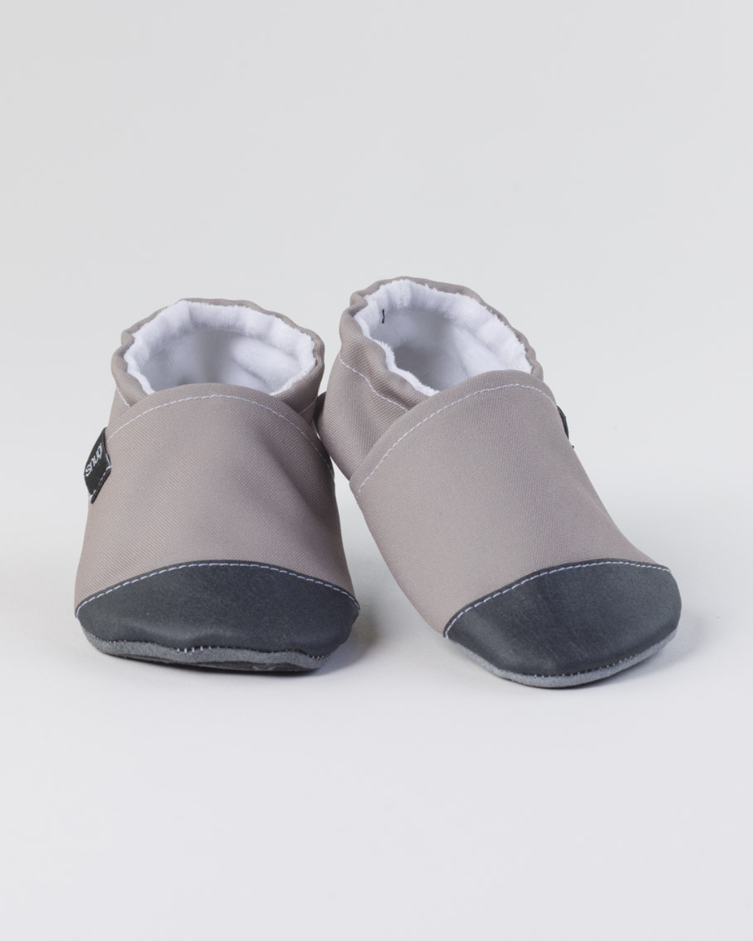 Zapatillas barefoot gris piedra